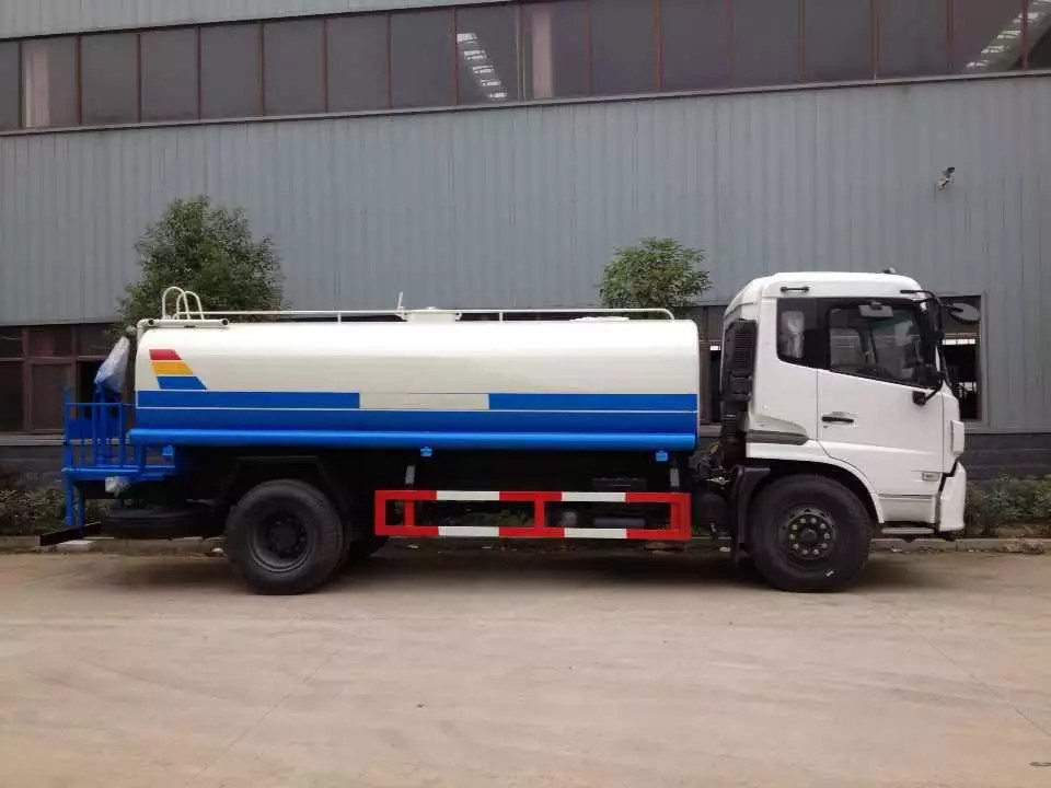 東風灑水車廠家 東風灑水車廠家