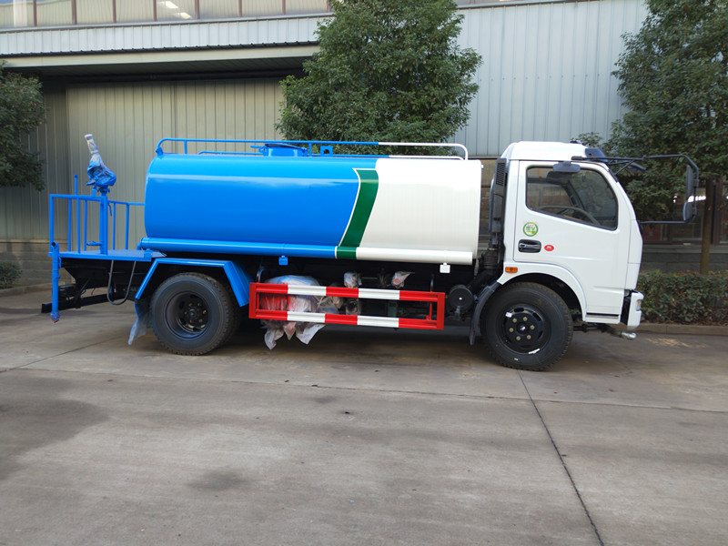 四川灑水車廠家價格 四川灑水車廠家價格