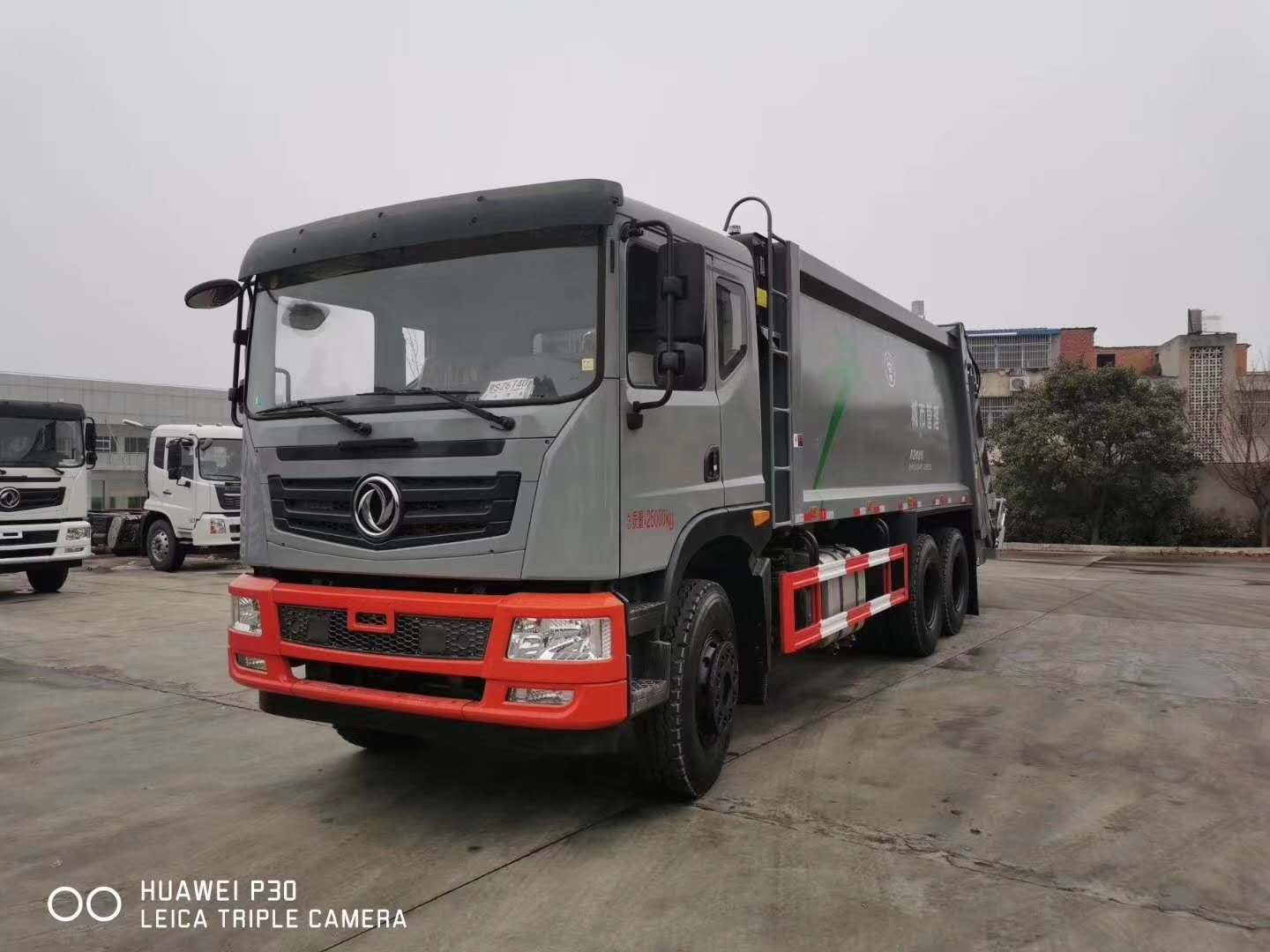 �|�L(f��ng)18�����b���s����܇(ch��)�DƬ-�|�L(f��ng)���b���s����܇(ch��)�r(ji��)���(b��o)�r(ji��)-����ӯͨ