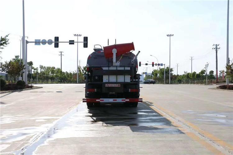 東風(fēng)天龍18噸灑水車 東風(fēng)天龍18噸灑水車