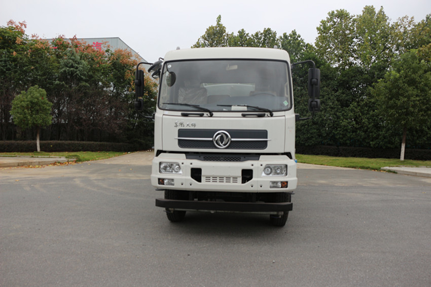 十二方的灑水車 十二方的灑水車